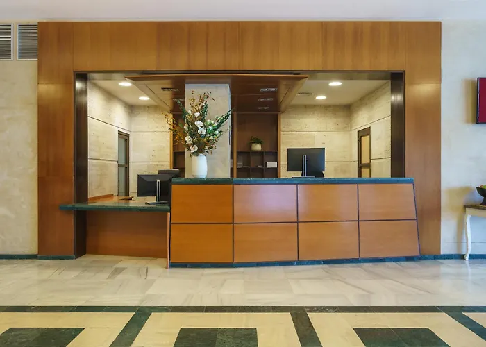 Exe Adelfas 4* Кордова