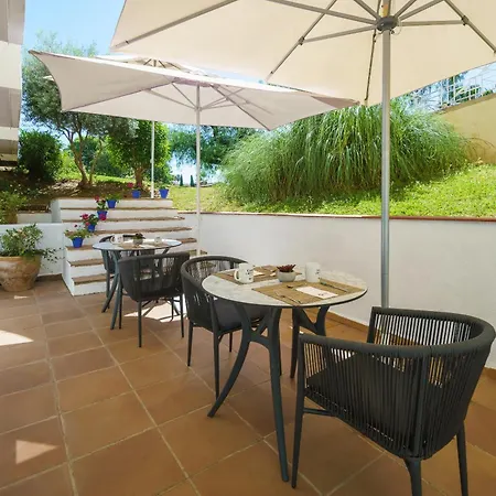 Exe Adelfas Hotel 4*