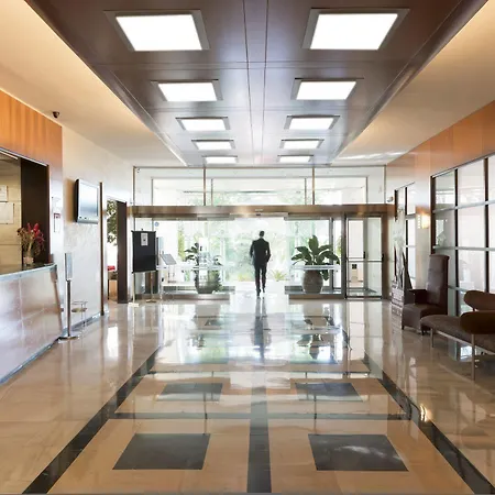 Exe Adelfas Готель 4*