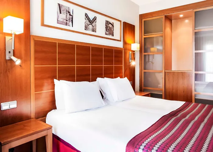 Hotel Exe Adelfas 4*