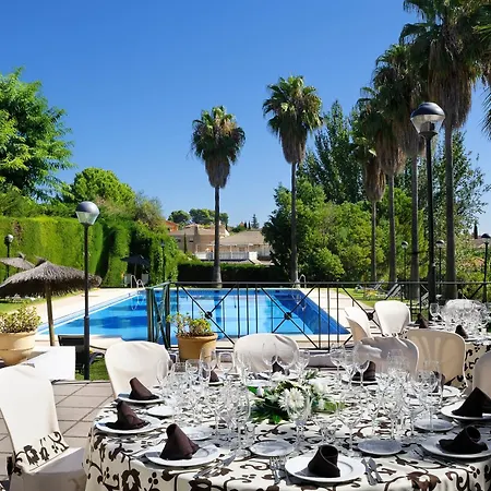 Exe Adelfas قرطبة