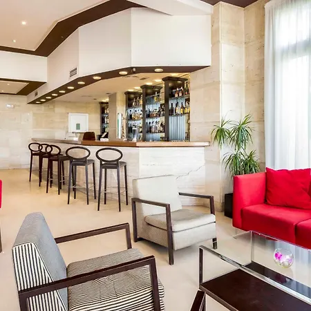 Exe Adelfas قرطبة